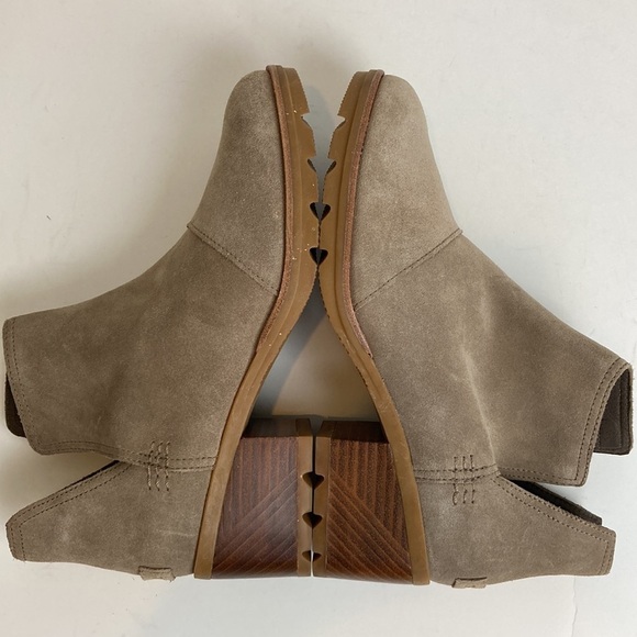 Sorel Cate Suede Cut-Out Chelsea Boot NL3384-240 Sz 8 Tan Bootie Normcore Winter - Picture 13 of 16